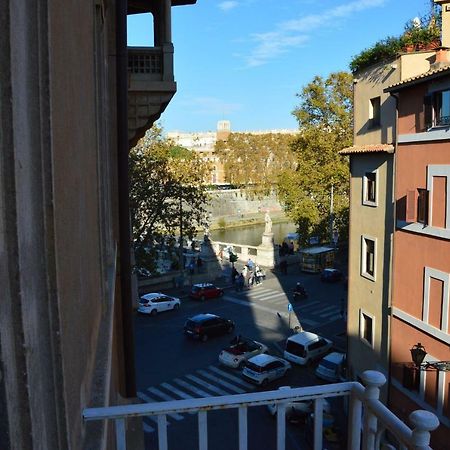 Una Finestra Su Castel Sant'Angelo Rome Bagian luar foto